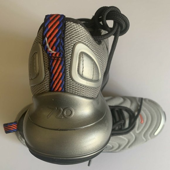 Nike Air Max 720 GS Metallic Silver Running Shoe A - Picture 3 of 6